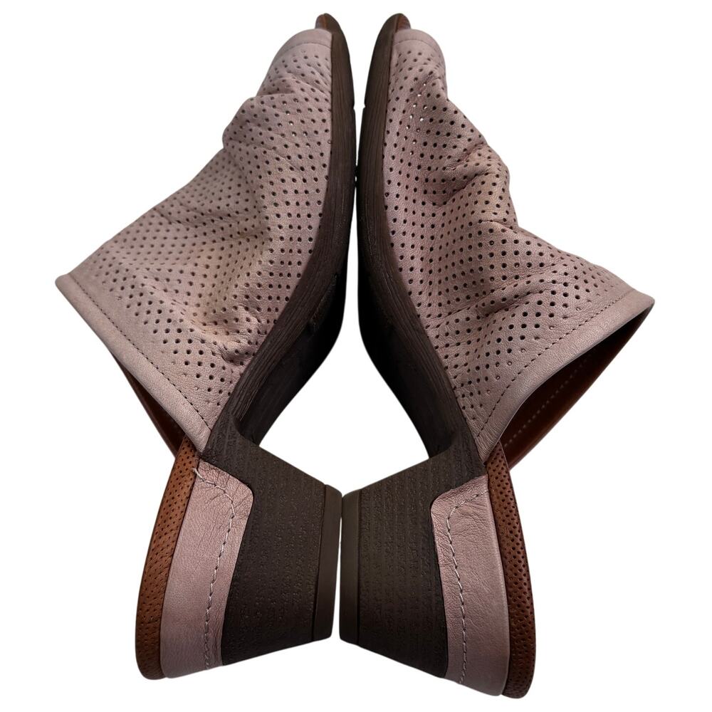 Sheridan Mia Blush Pink Perforated Buttery Soft Leather Women's Size 38/US 7.5 - Picture 4 of 8